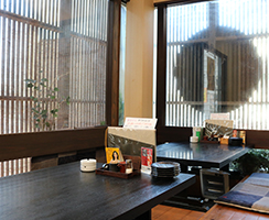 割烹居酒屋 隼 店内・料理